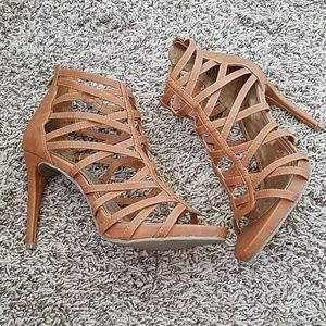 Jennifer Lopez Strappy Heel